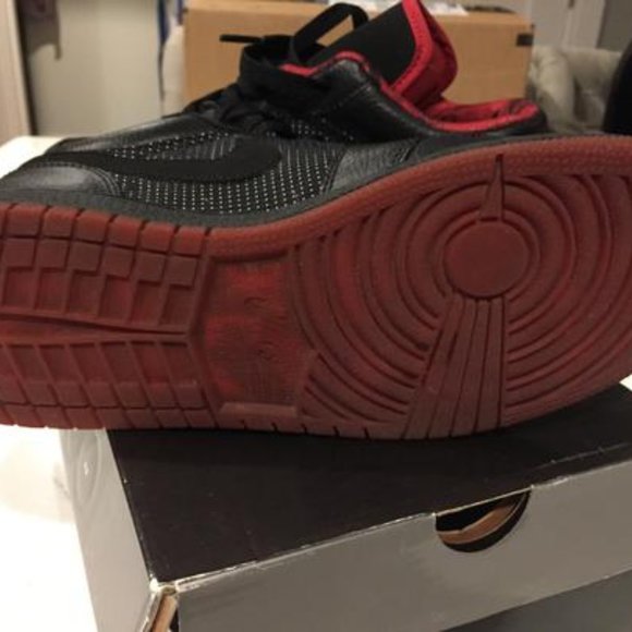 Air Jordan 1 Retro Low // Y6.5 = Women’s 8.5 - Picture 5 of 12